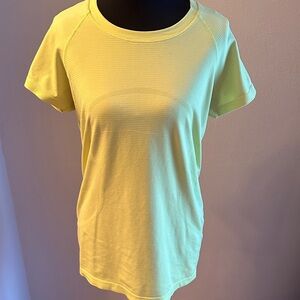 Lululemon Swiftly tech Short Sleeve